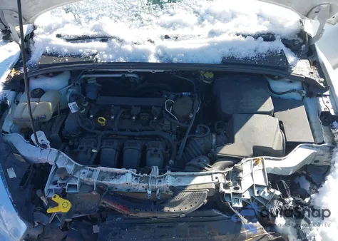 2015 Ford Focus Se z USA, uszkodzony, nr VIN 1FADP3K25FL338049